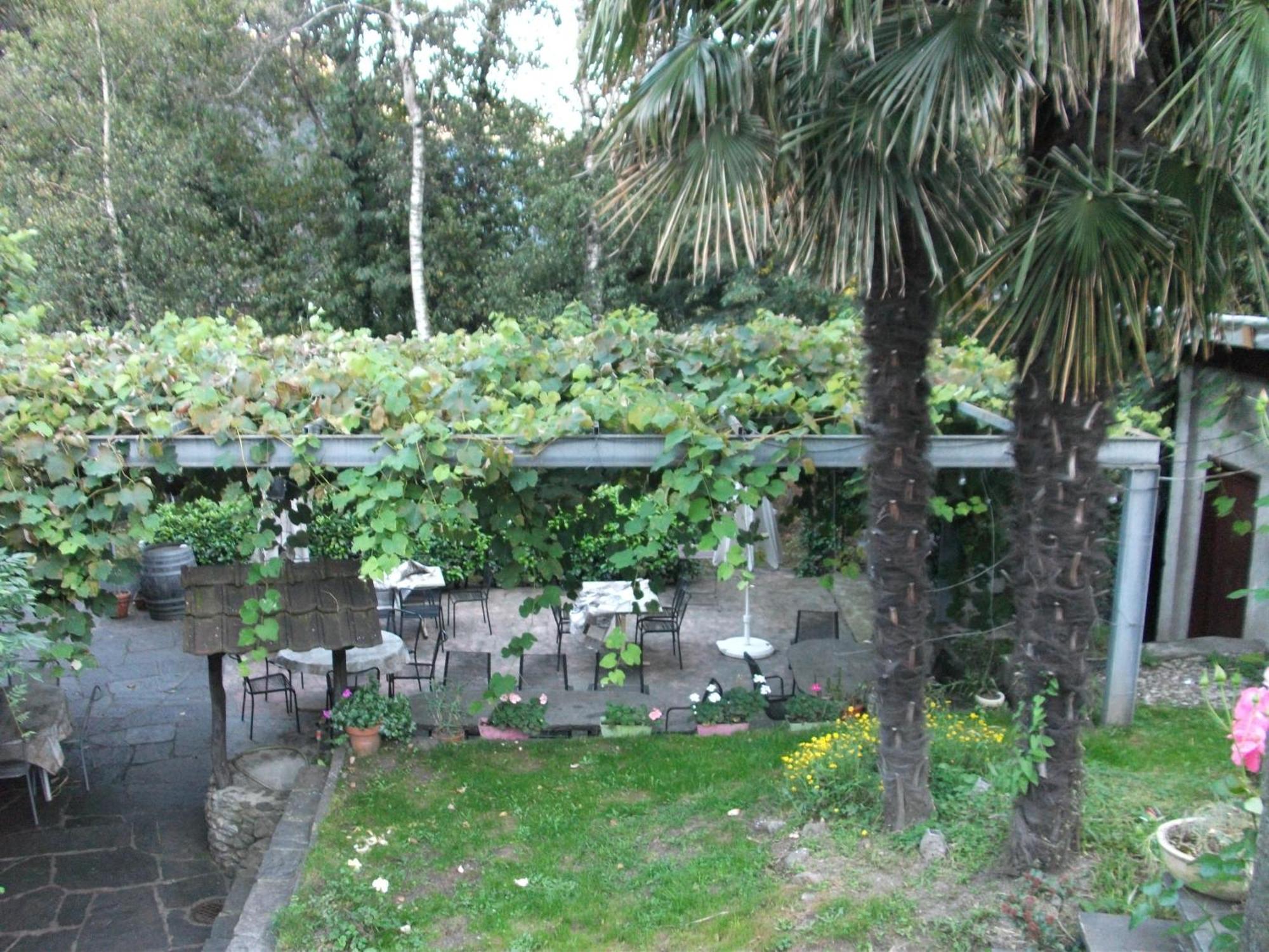 Bed and Breakfast Grotto Pergola Giornico Esterno foto